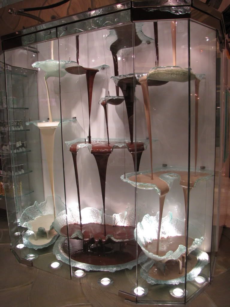 World's Largest Chocolate Fountain Photo by vacationvanessa Photobucket
